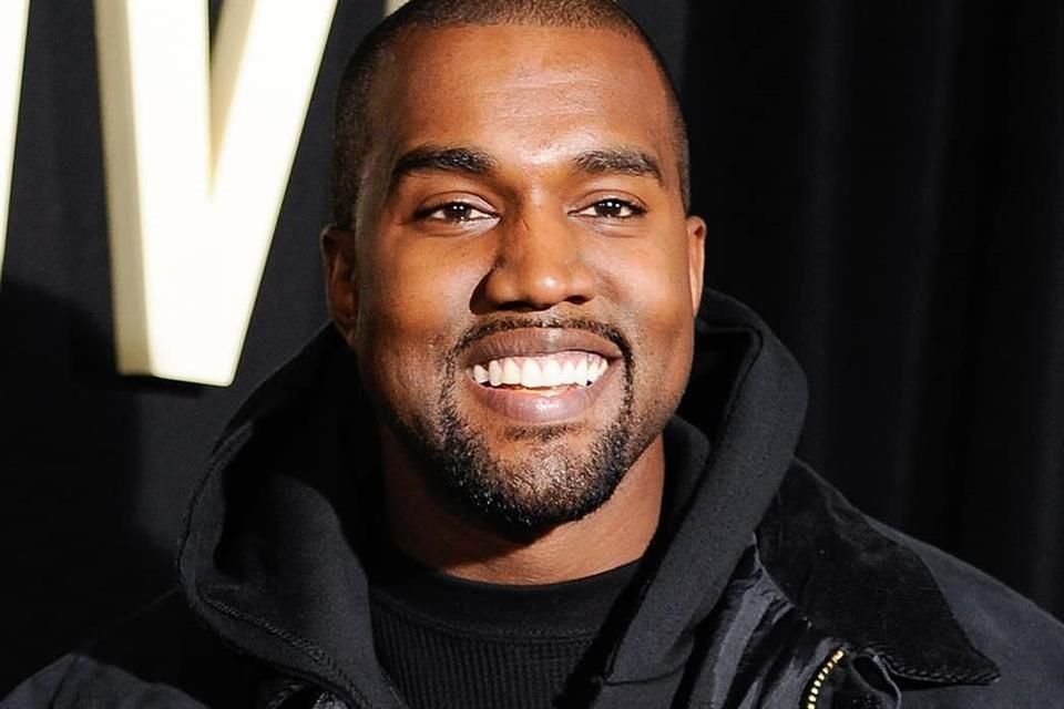 Apenas en marzo del año pasado, el director del equipo del fundador de Yeezy, Milo Yiannopoulos, exigió en una carta pública que se hiciera referencia a West como 'Ye'.