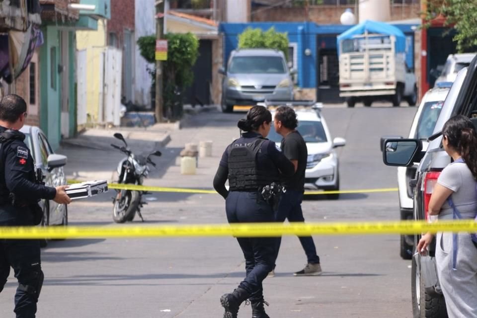 El fallecido tenía 25 años y había llegado a las 3:00 horas del día.