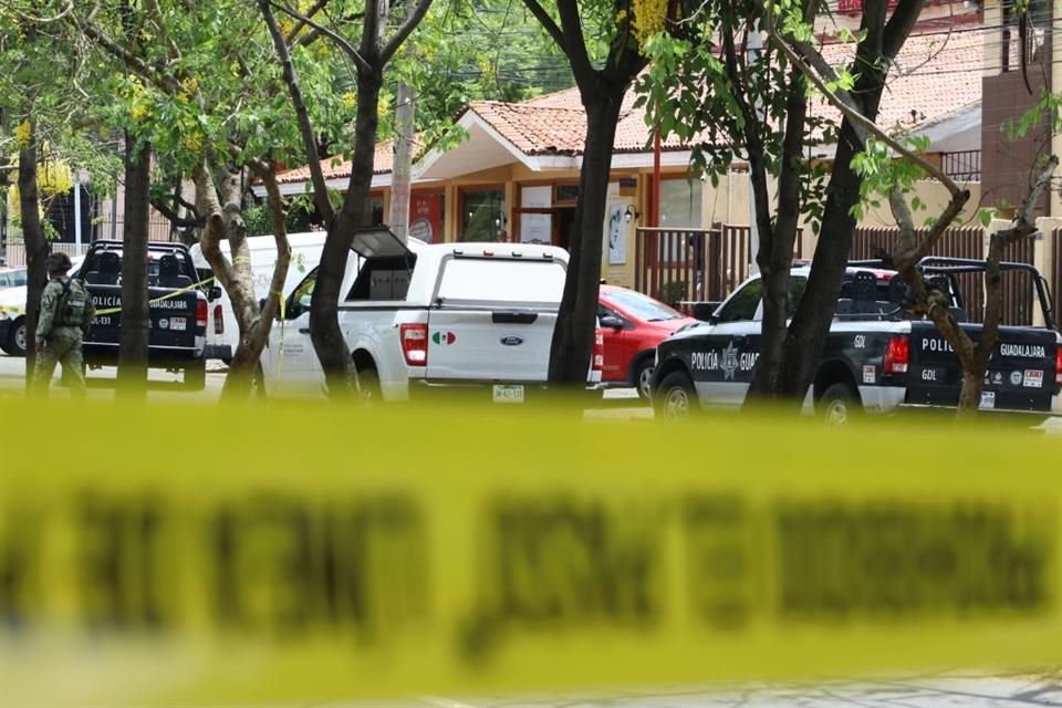 Los hechos ocurrieron sobre la Calle Francisco Javier Gamboa, en la Colonia Americana de Guadalajara.