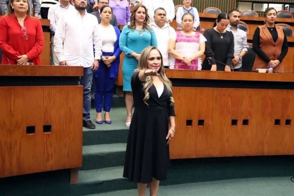 Cecilia Narciso Gaytán permanecerá otros 4 años al frente de Comisión Estatal de Defensa de los Derechos Humanos del Estado de Guerrero, tras ser reelegida por el Congreso local.