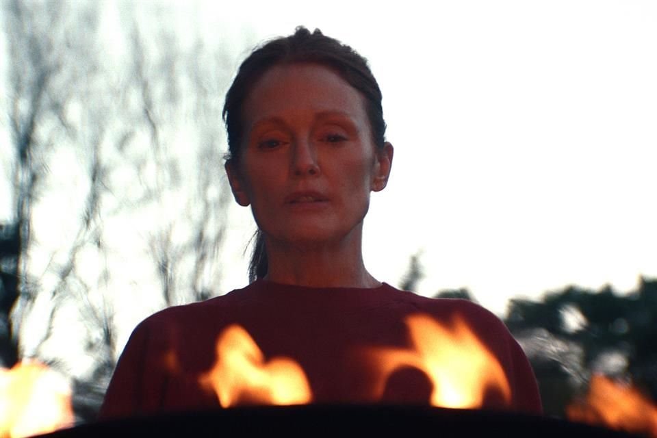 Mientras Kate intenta de muchas maneras ayudar a Claire a rehabilitarse, descubre poco a poco hasta dónde es capaz de llegar para salvarla.