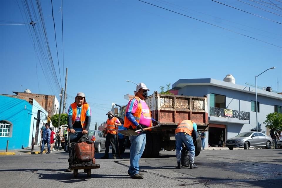 Lanzan convocatoria para el programa 'Enchulemos Jalisco 2025', que busca dignificar entornos comunitarios y mejorar la calidad de vida.