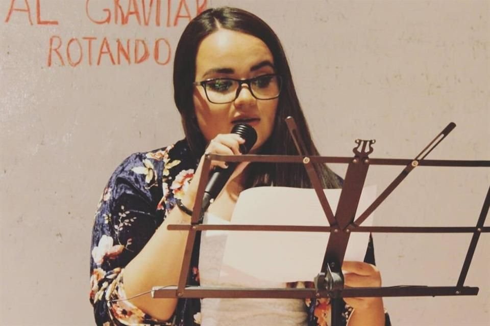Melissa Cornejo es suplente de la diputada Itzul Barrera, y actual asistente en el Congreso del Estado.
