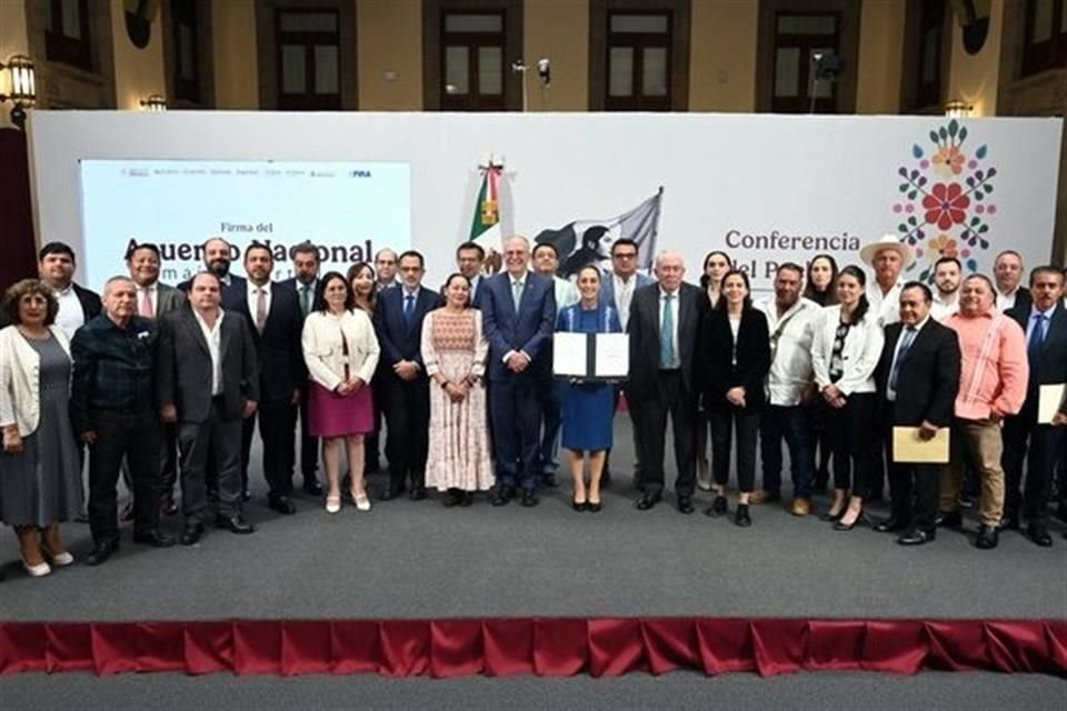 La Presidenta informó del acuerdo alcanzado con productores, comercializadores, harineros, nixtamaleros y tortilleros.