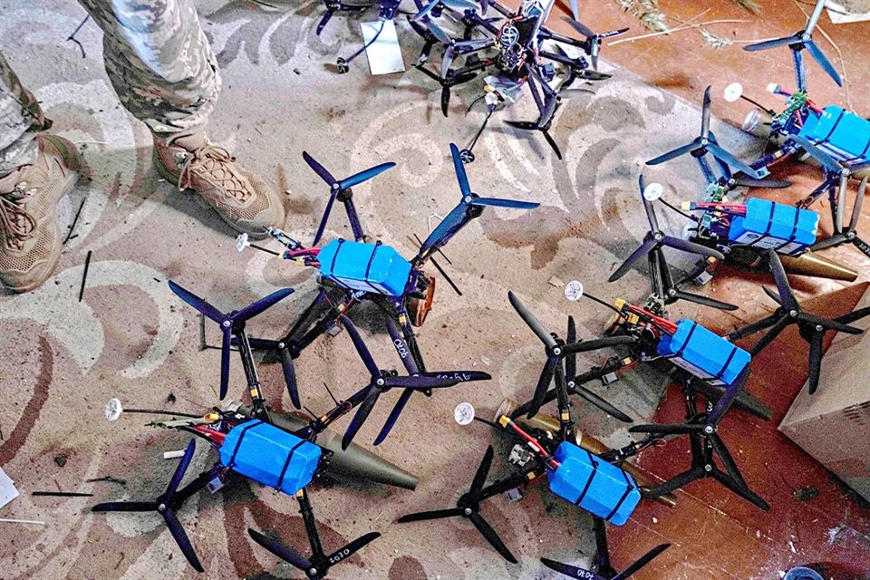 Los drones, redes de comunicaciones y explosivos más pequeños pueden alterar el curso de una guerra.