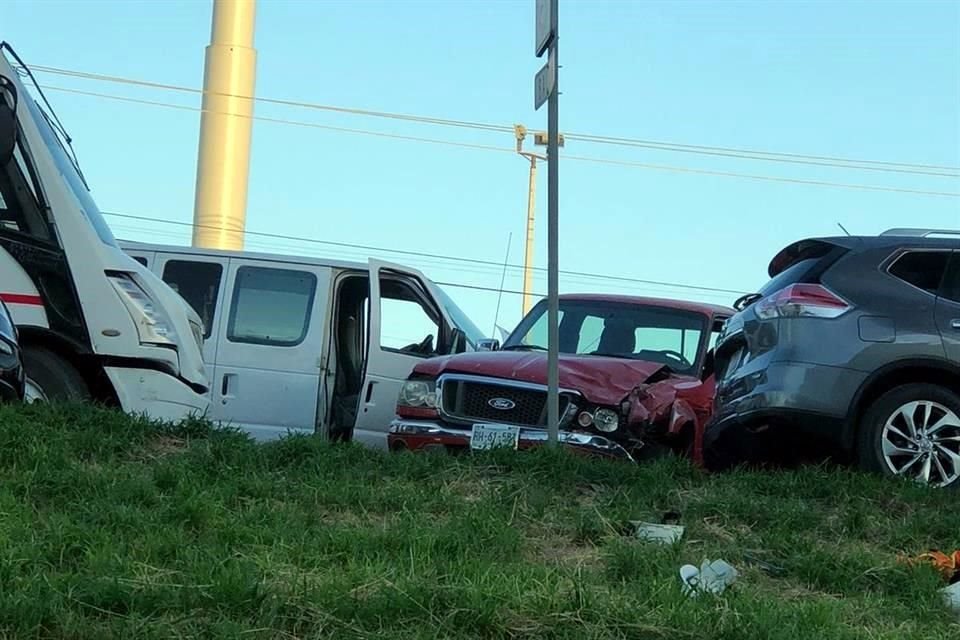 El choque y carambola entre cuatro vehículos no dejó lesionados.