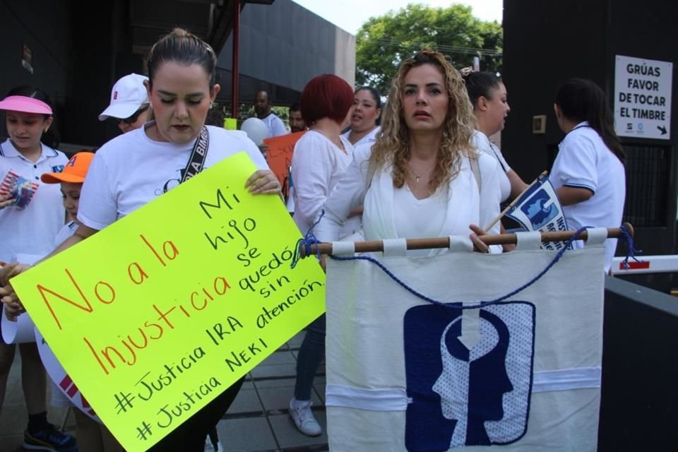 El viernes pasado, el kínder Neki, en la Colonia La Calma, fue clausurado por la Fiscalía de Jalisco tras una denuncia de agresividad por parte de maestros hacia estudiantes.