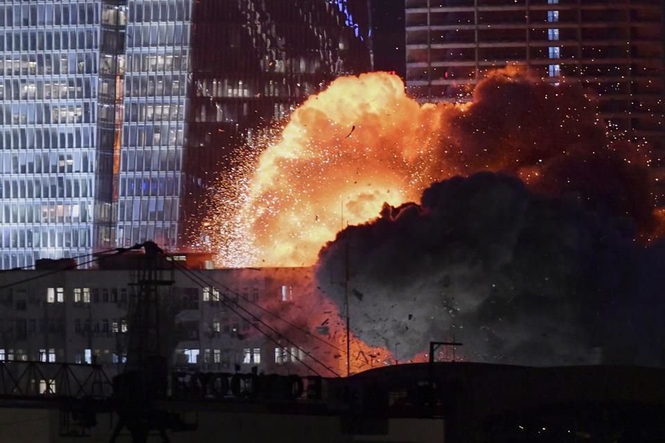 Una explosión en Tel Aviv fue captada a raíz de los ataques de Irán.
