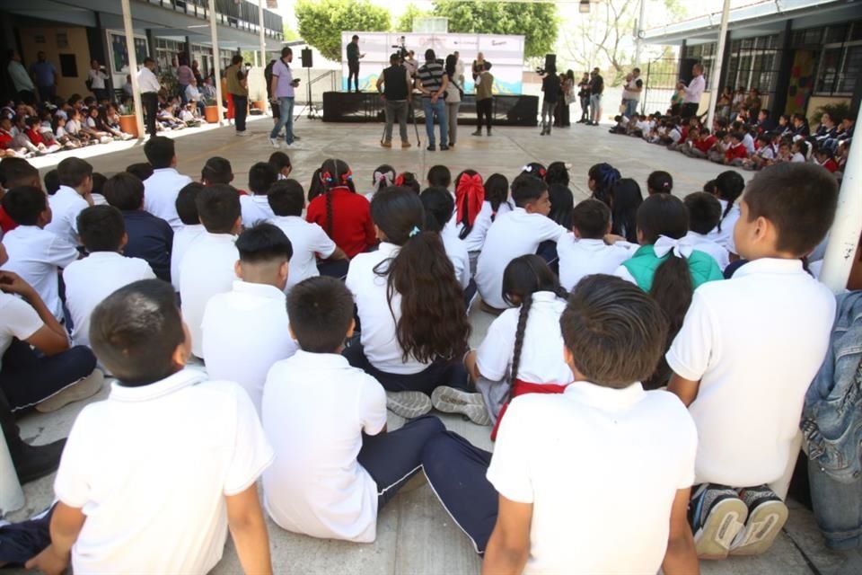 Algunas personas consideran que la inseguridad es un factor importante para la ausencia escolar.