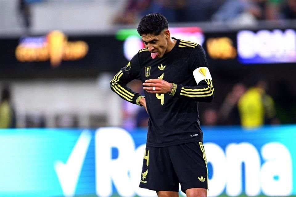 Edson Álvarez también se hizo presente en el marcador.