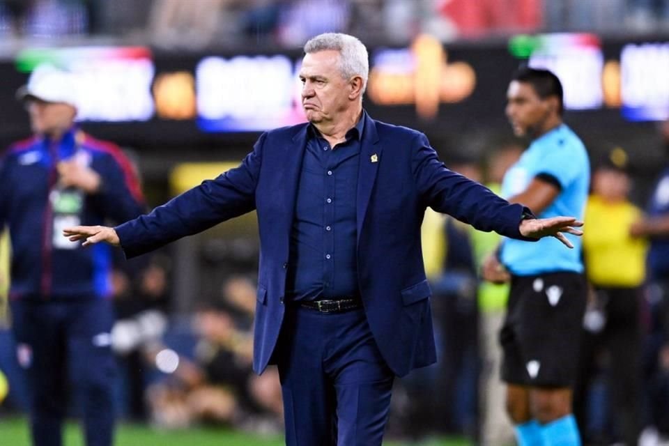 Javier Aguirre alabó al equipo dominicano.