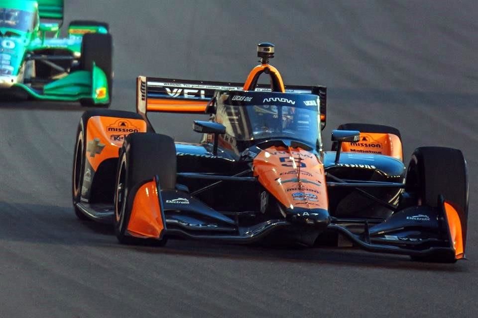 Pato O'Ward finalizó xx en el óvalo de Illinois.