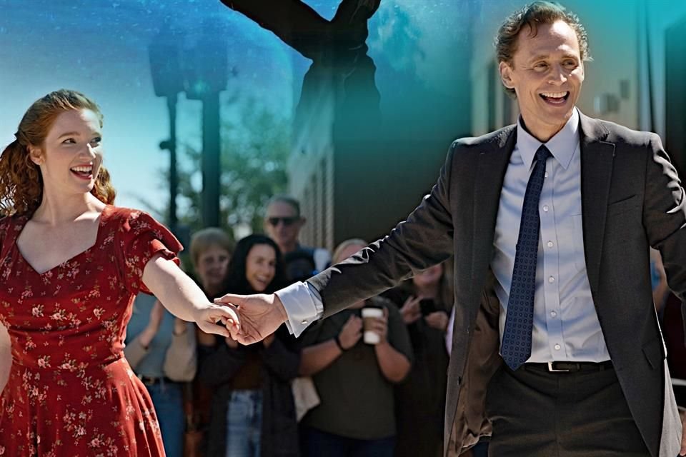Hiddleston, de 44 años, también ama bailar, un descubrimiento que hizo en su adolescencia.