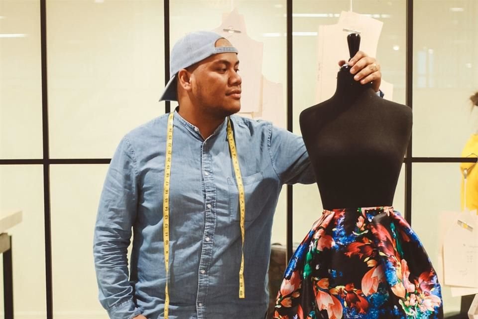 Identifican al hombre asesinado en protesta 'Sin Reyes' en Salt Lake City: el diseñador Arthur Folasa Ah Loo, ex concursante de 'Project Runaway'.