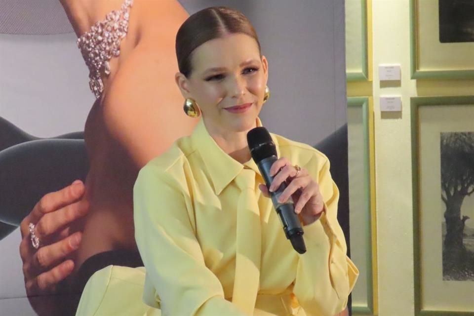 La cantante Kika Edgar dijo que no tiene nada que ver con el rompimiento sentimental entre Laura Flores y Lalo Salazar.