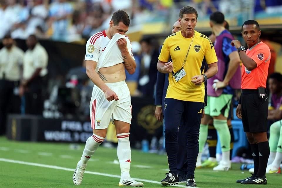 Andrea Belotti entró de cambio al 46' y al 70' se fue expulsado.