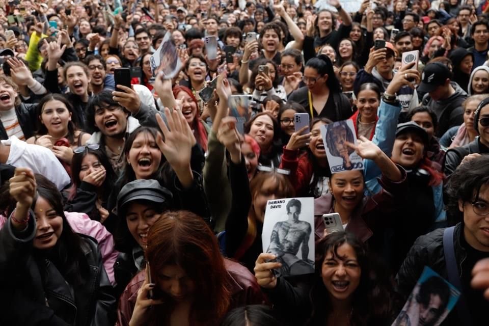 Cancelan concierto de Damiano David en el Foro Lindbergh del Parque México.
