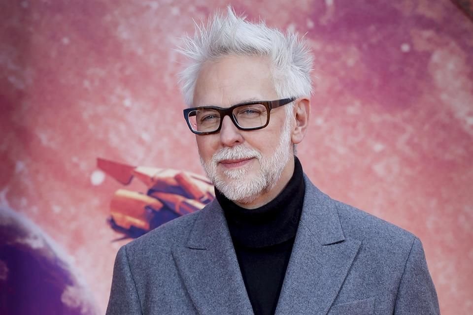 James Gunn señaló que la industria del cine está en crisis porque muchas películas comienzan sin un guion completamente terminado.