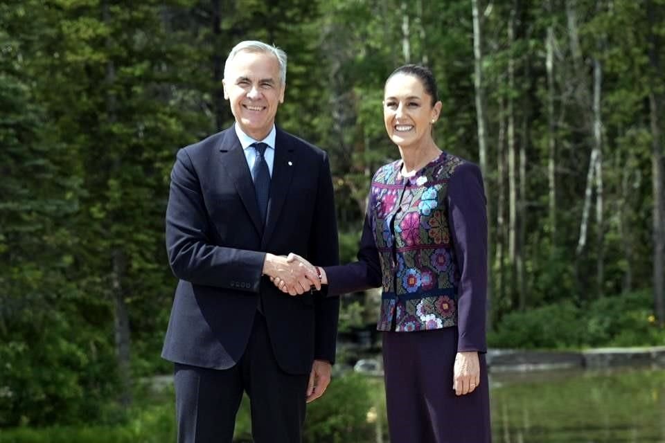 La Mandataria federal agradeció el recibimiento.