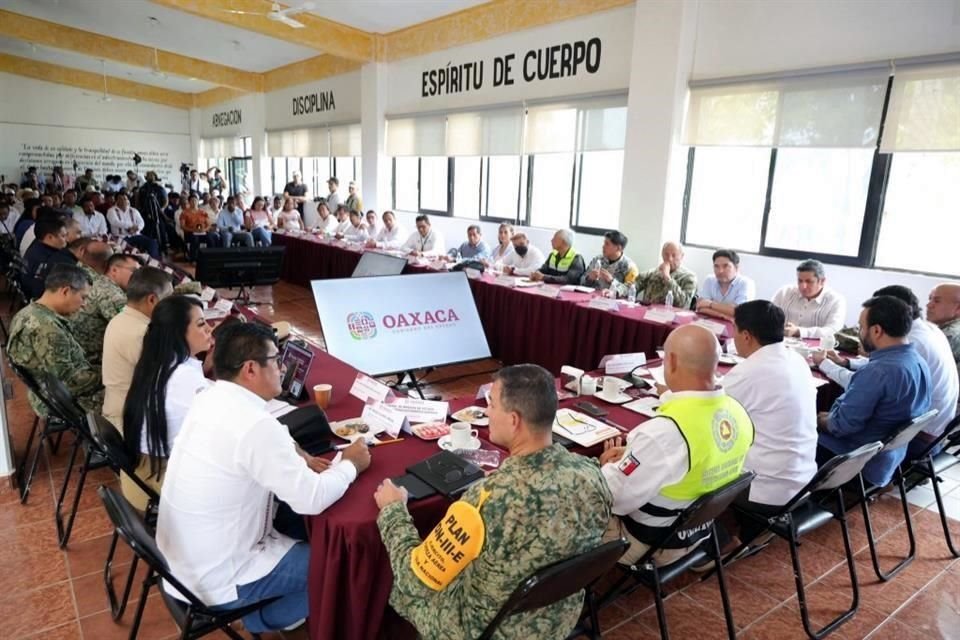 El Consejo Regional de Protección Civil se instaló en Puerto Escondido.