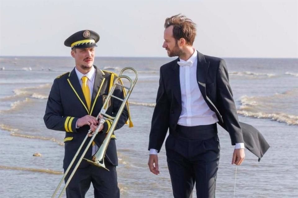 La 'feel good movie' de esta semana, ya en cines, es 'La Orquesta Desentonada'.