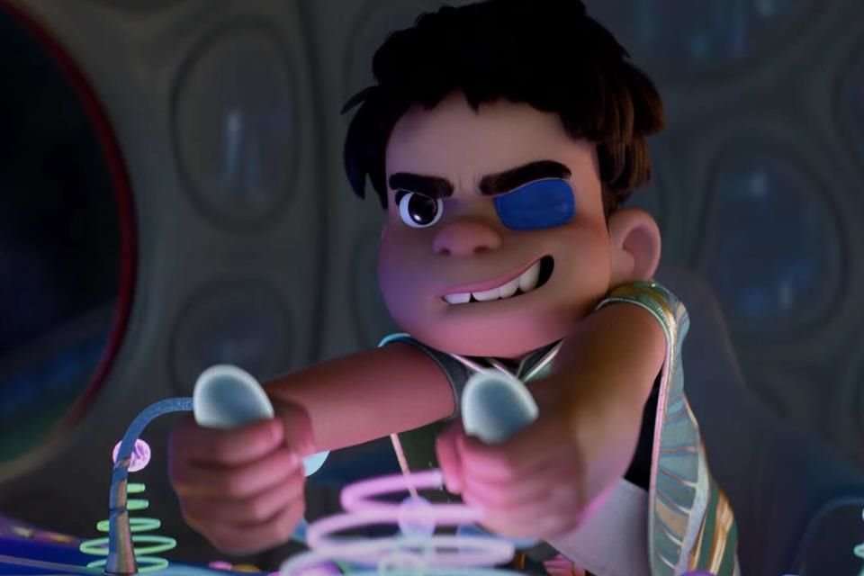 Al inicio de 'Elio', que llega este jueves a cines, el niño ha quedado huérfano y está convencido que al perder a sus padres no quedaba nadie en el planeta que lo amara.