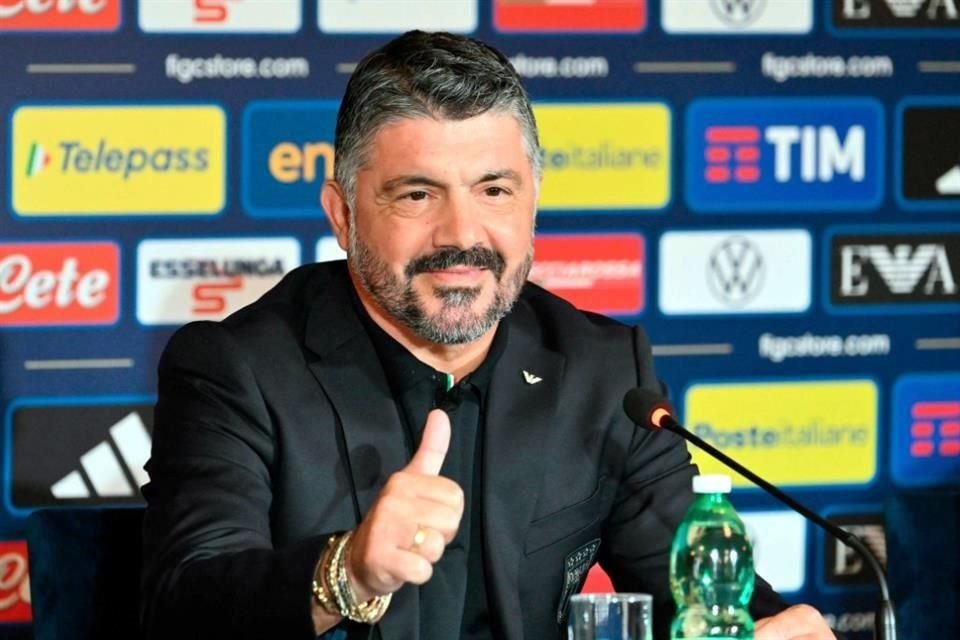 El entrenador se ve en el Mundial.
