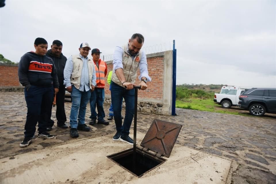Inició el trabajo de interconexión a la planta potabilizadora PP5, del SIAPA, con el Fraccionamiento Arvento de Tlajomulco.