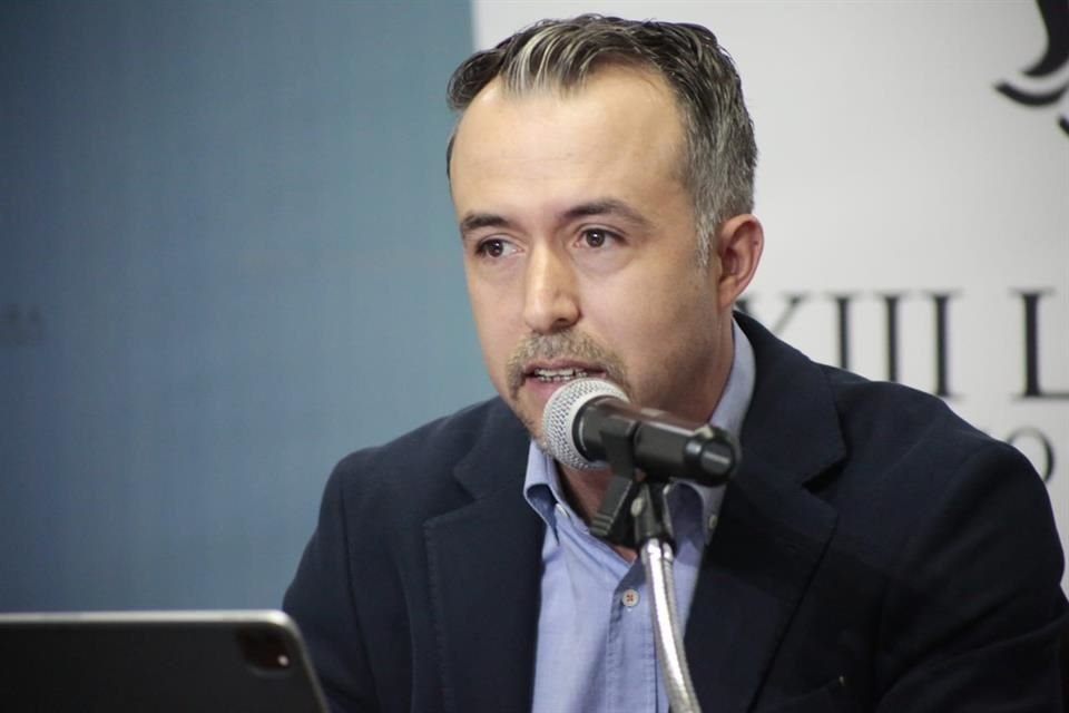 José Guadalupe Buenrostro, diputado del PVEM, propuso al Congreso reformas para impulsar la electromovilidad.