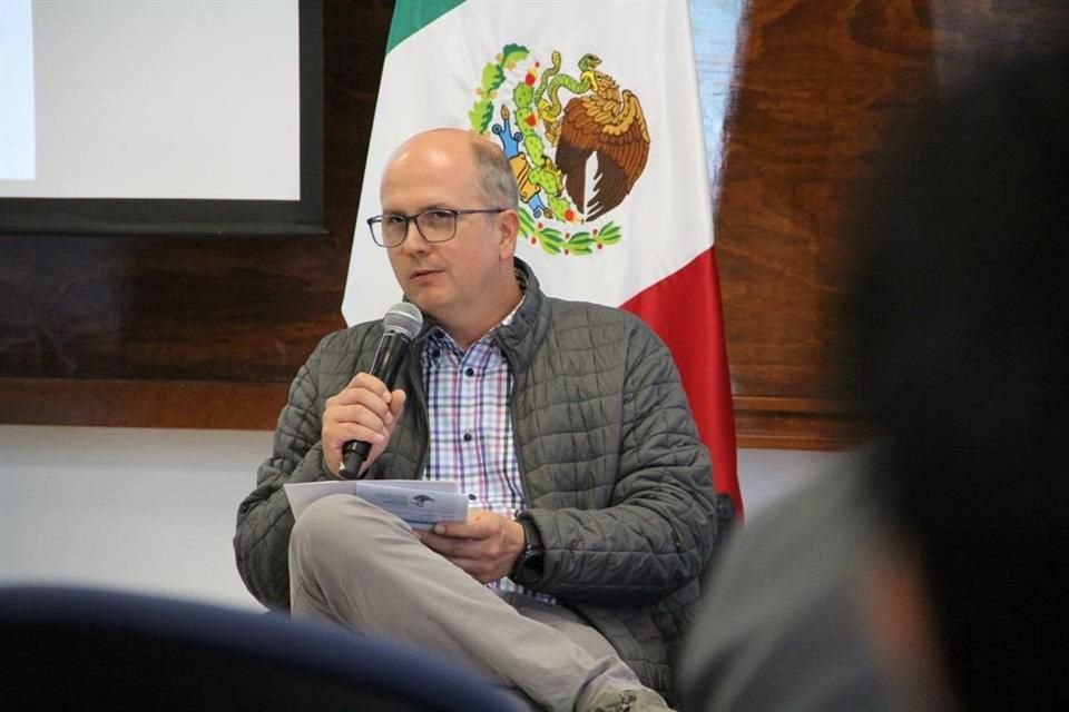 Lemus dio por hecho que Augusto Valencia continuará dentro de la Administración estatal, pero no precisó en qué posición.