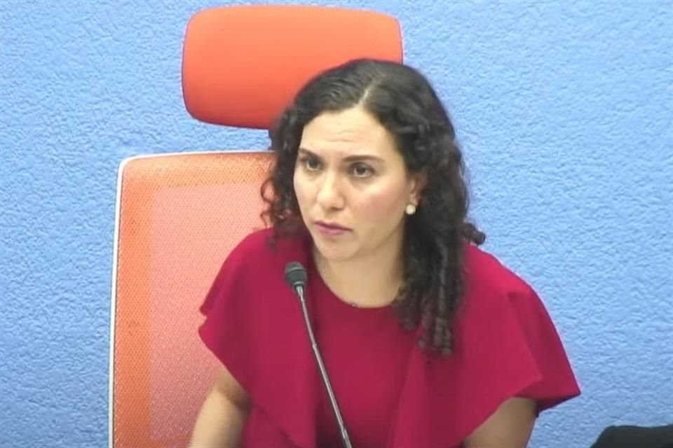 Andrea Márvan, Leiterin von Cofece.