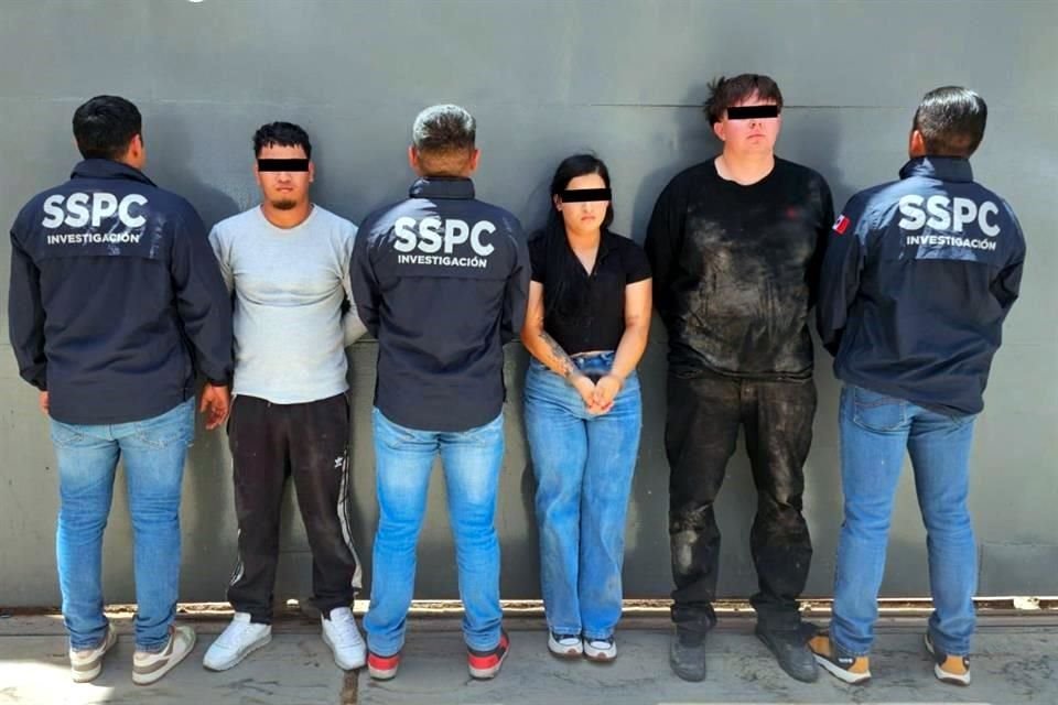 En un operativo coordinado entre fuerzas de seguridad mexicanas y el FBI, tres personas fueron detenidas y se incautaron 110 mil pastillas de fentanilo en Ciudad Juárez, Chihuahua.