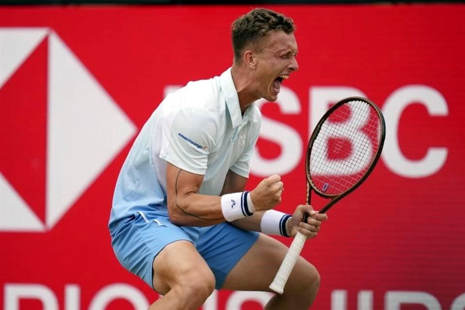 El checo Jiri Lehecka derrotó a Jack Draper y será el rival de Alcaraz en la Final de Queen's, la primera de su carrera sobre hierba.