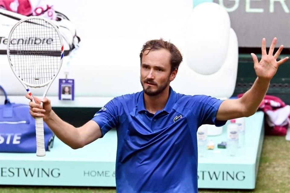 Luego de 15 meses, Daniil Medvedev volverá a jugar una Final ATP tras echar a Alexander Zverev en Halle.