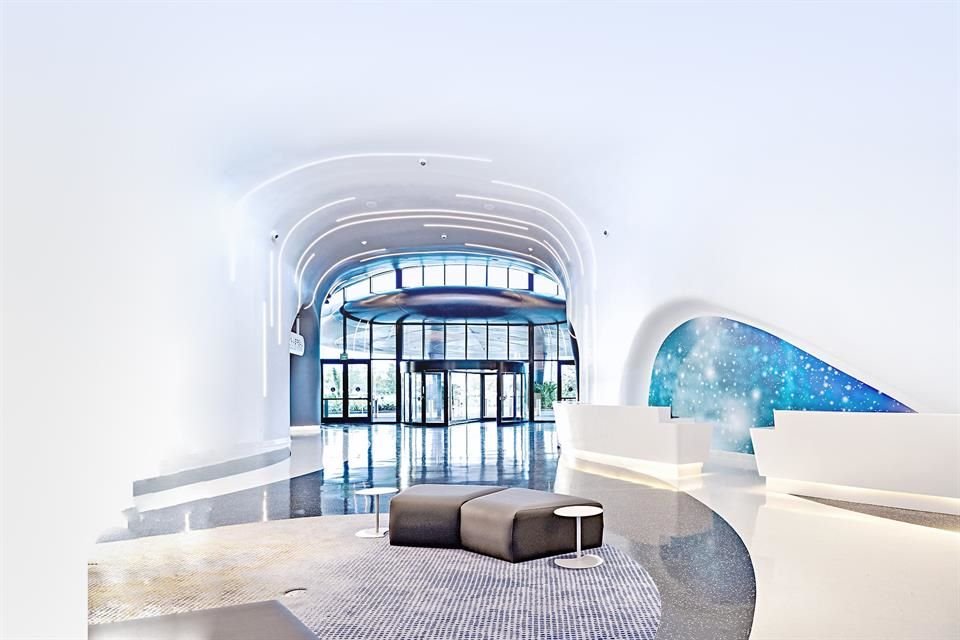 O Universal Stella Nova Resort leva você ao espaço com design futurista, experiências galácticas e acesso exclusivo ao parque.