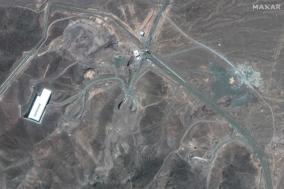 Esta imagen aérea muestra la planta nuclear de Fordo.