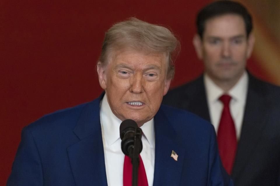 El Presidente de EU, Donald Trump, habla desde la Sala Este de la Casa Blanca en Washington, el 21 de junio de 2025.