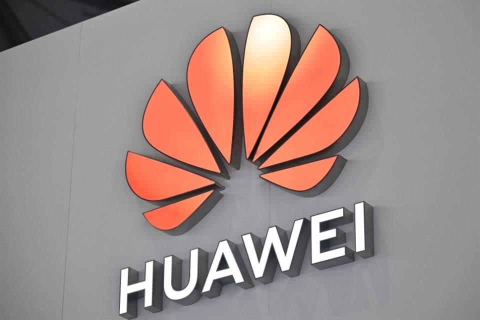 En 2018, un chip de 7nm era vanguardia, pero en 2025 revela cuánto frenaron las sanciones a China. Huawei lanza laptop con tecnología que ya quedó atrás.