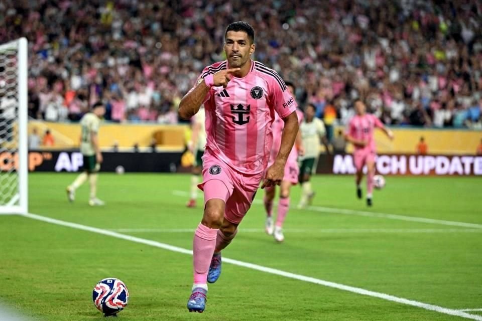 Luis Suárez marcó el segundo tanto, pero su equipo no supo manejar el partido y ahora se enfrentará al PSG en los Octavos de Final.