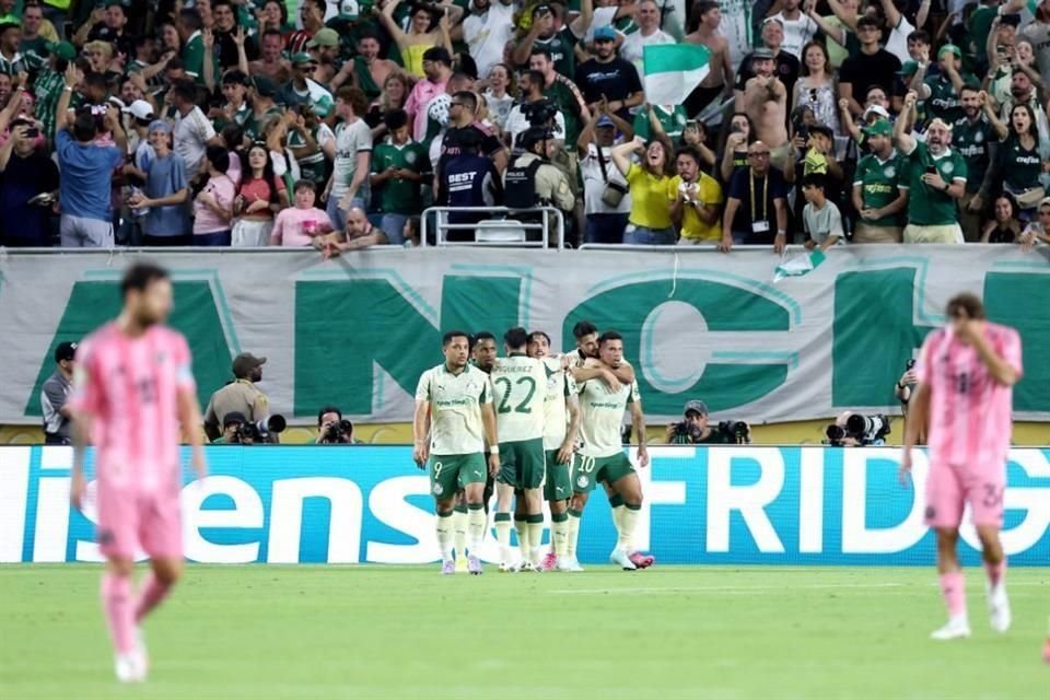 Palmeiras le regaló a su afición un empate que sabe a victoria.