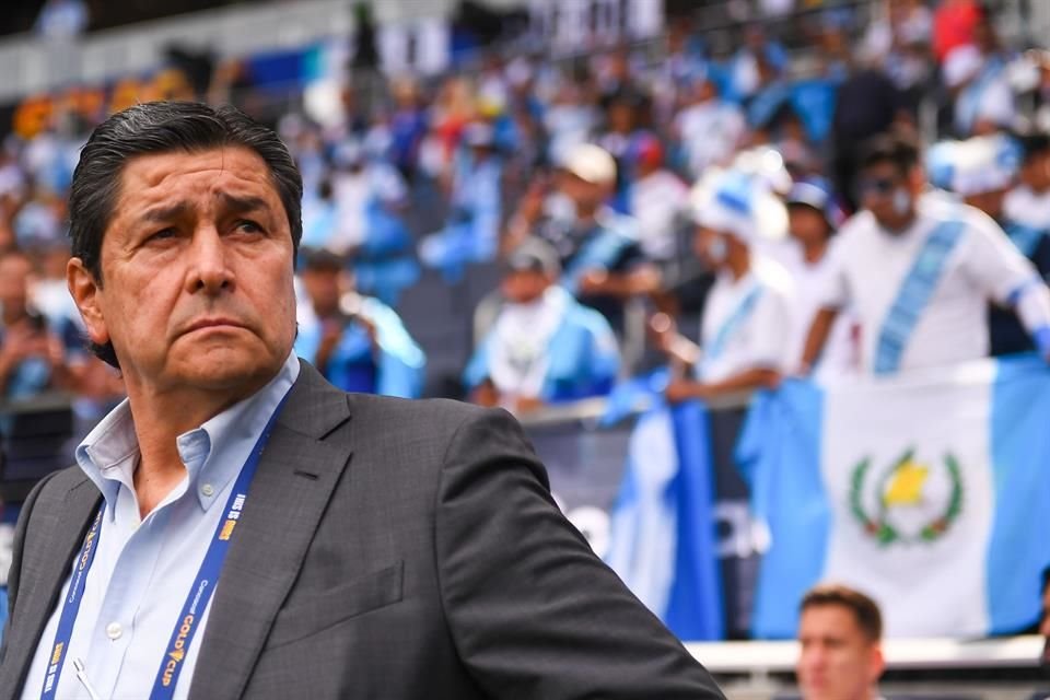 Tena tiene a Guatemala en los Cuartos de Final de la Copa Oro.