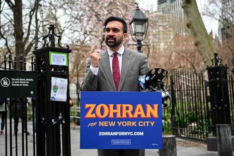 Donald Trump calificó de 'lunático comunista' a Zohran Mamdani, el demócrata que ganó primarias en NY y lo acusó de tener agenda radical.