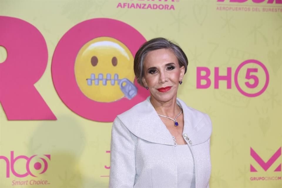 Florinda Meza desmintió la versión de la serie sobre 'El Chapulín Colorado' y reveló la verdadera historia del personaje de 'Chespirito'.