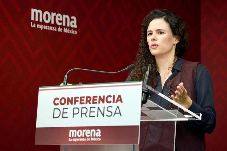En conferencia, Luisa Alcalde aseguró que la reforma electoral no será para reorganizar al INE, pero si podría ser para considerar si son necesarios o no los organismos electorales locales.
