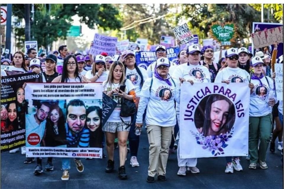 La familia de Isis se unió en marchas desde su feminicidio, en 2020.
