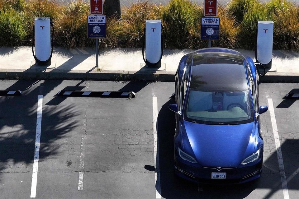 Una estación de carga en Sausalito, California, el 12 de junio del 2025.
