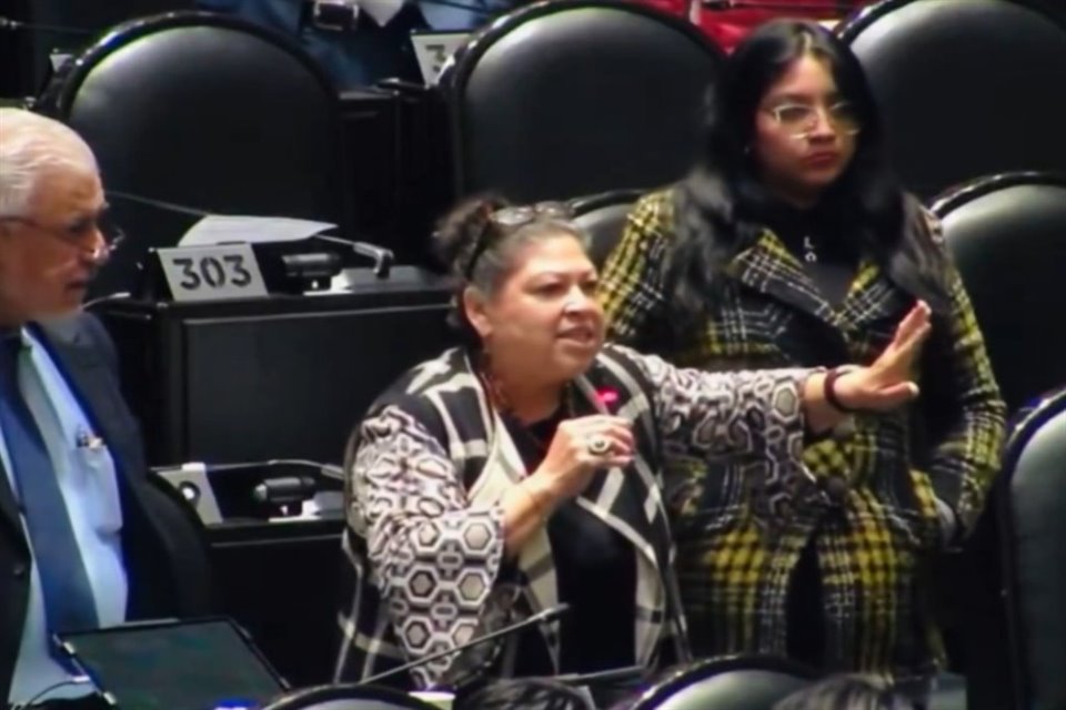 Al discutir con Oposición, Olga Leticia Chávez, diputada de Morena, afirmó que la IA puede resumir iniciativa de 205 páginas en 15 minutos.