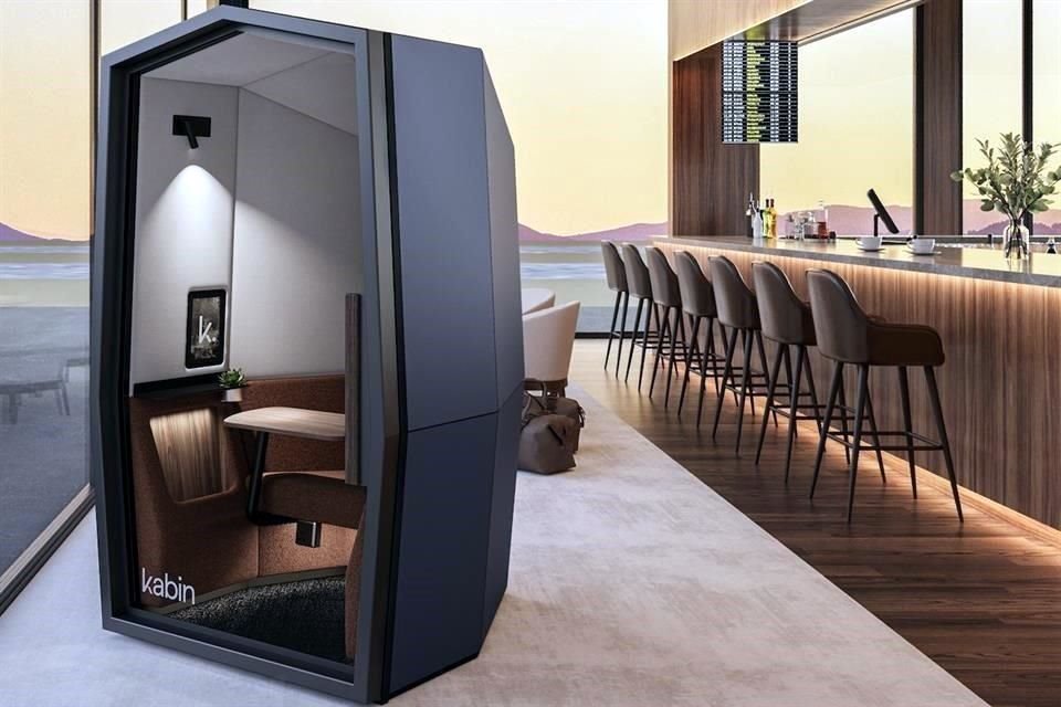 Se puede pedir café o refrigerios fácilmente sin moverse del asiento.
