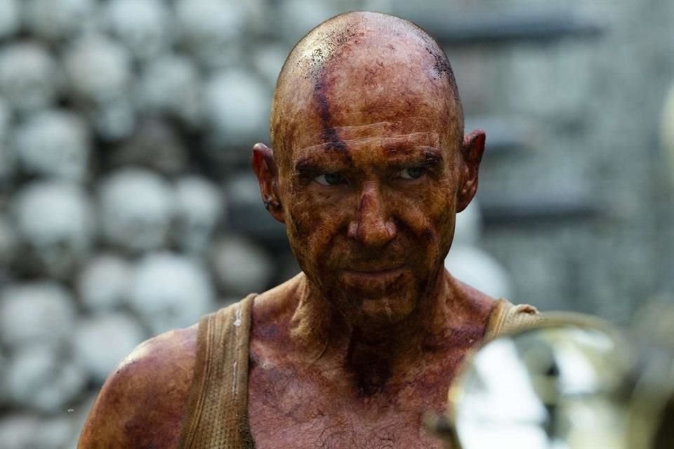 Su excéntrico Kelson resulta el aspecto más espiritual y profundo del largometraje actualmente en cines, ubicado 28 años después de que el 'virus de la ira' escapara de un laboratorio.