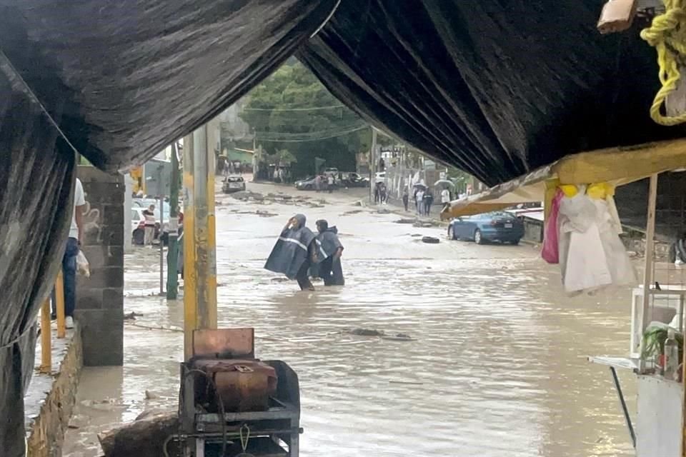 Protección Civil del Estado de Guerrero anunció que las lluvias en la zona norte de Chilpancingo podrían continuar durante la noche.